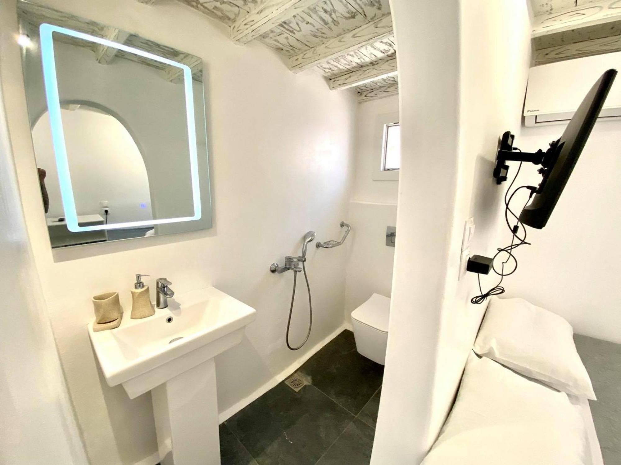 Mykonos Vibes Airport Studios And Apartments Mykonos Town Eksteriør bilde